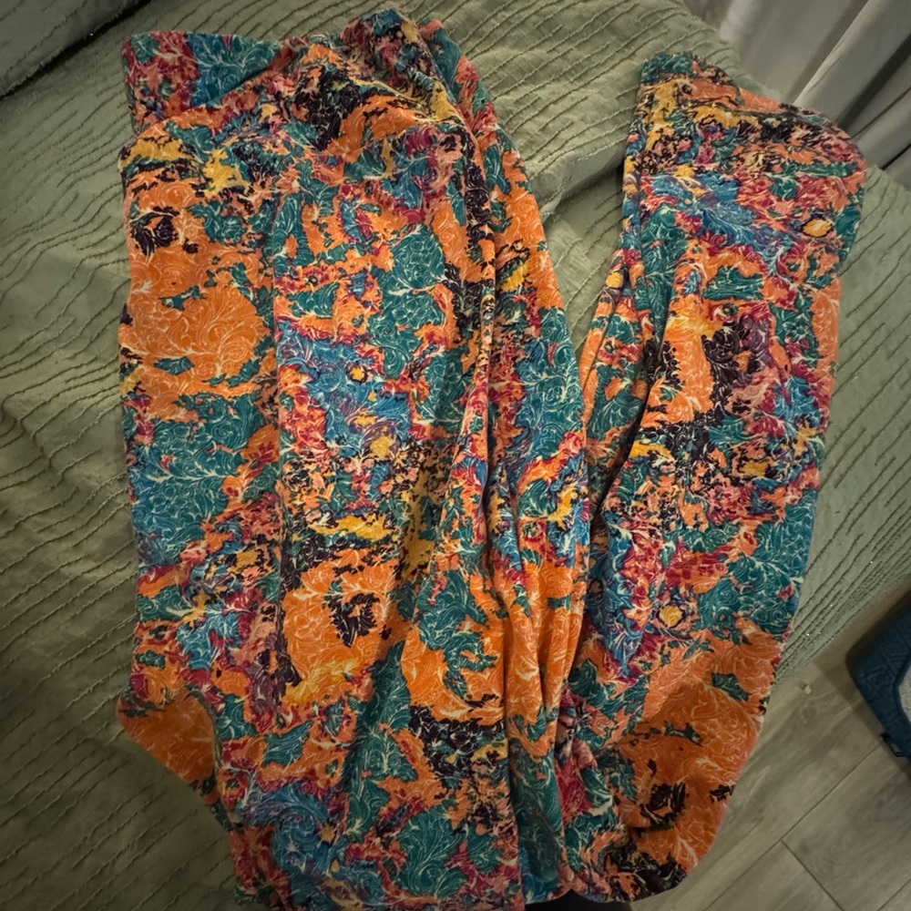 LuLaRoe Leggings with a Multicolored Abstract Print.